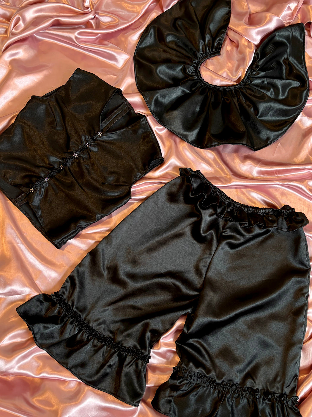 Black Jester Set with Neck Ruff